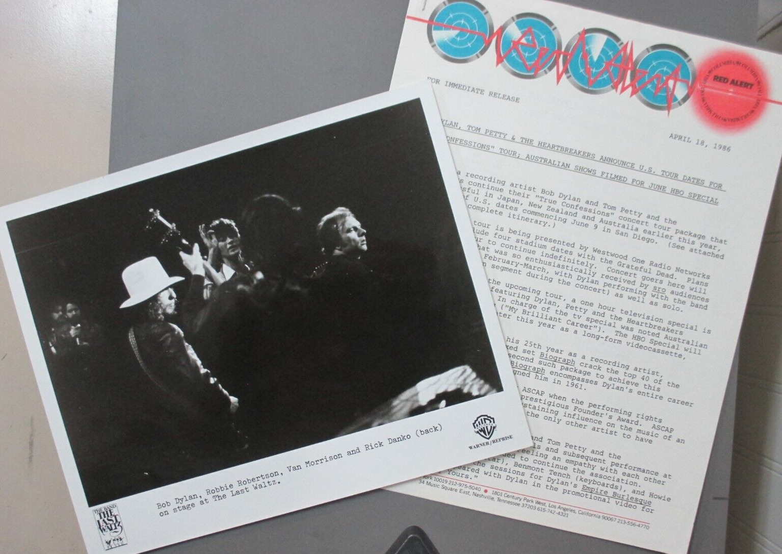 Bob Dylan photo ORIGINAL 8X10 + press kit - 2 pages for Dylan/Petty Tour  !
