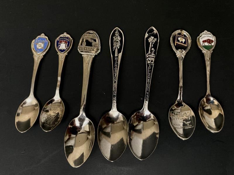 Lot Of 7 United States Travel Souvenir Spoons Hawaii Yellowstone Atlanta Wyoming