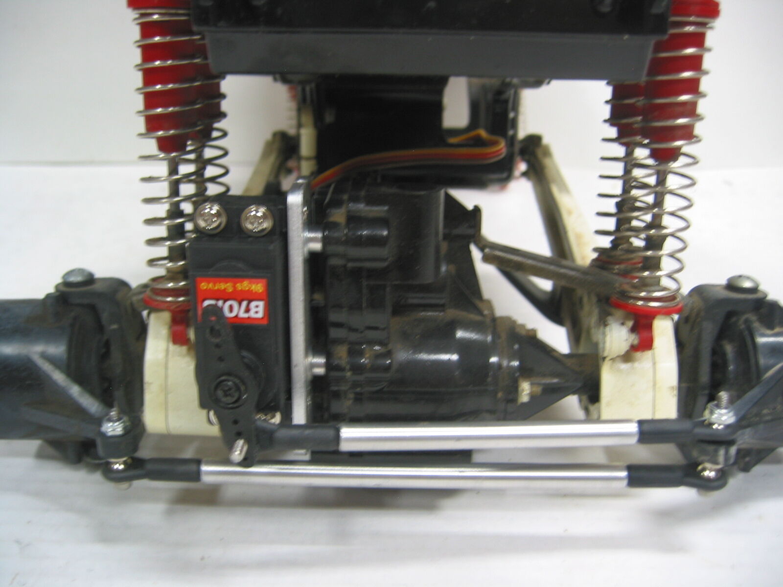 Clod Or Super Clodbuster Axle-mounted Vertical Servo Mount - Carbon Fiber!